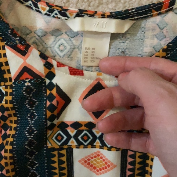 H&M dress - Picture 3 of 4